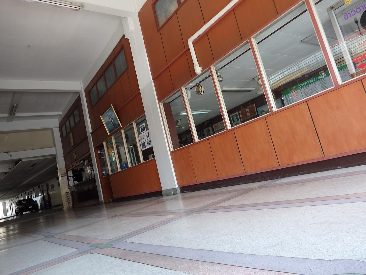 Sakol Hotel Nakhonratchasima Zewnętrze zdjęcie