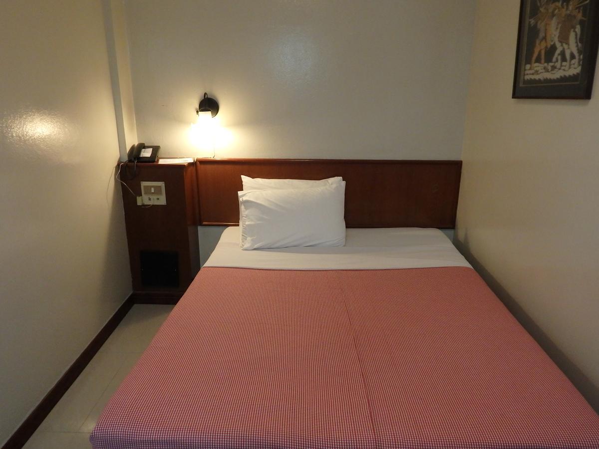 Sakol Hotel Nakhonratchasima Zewnętrze zdjęcie